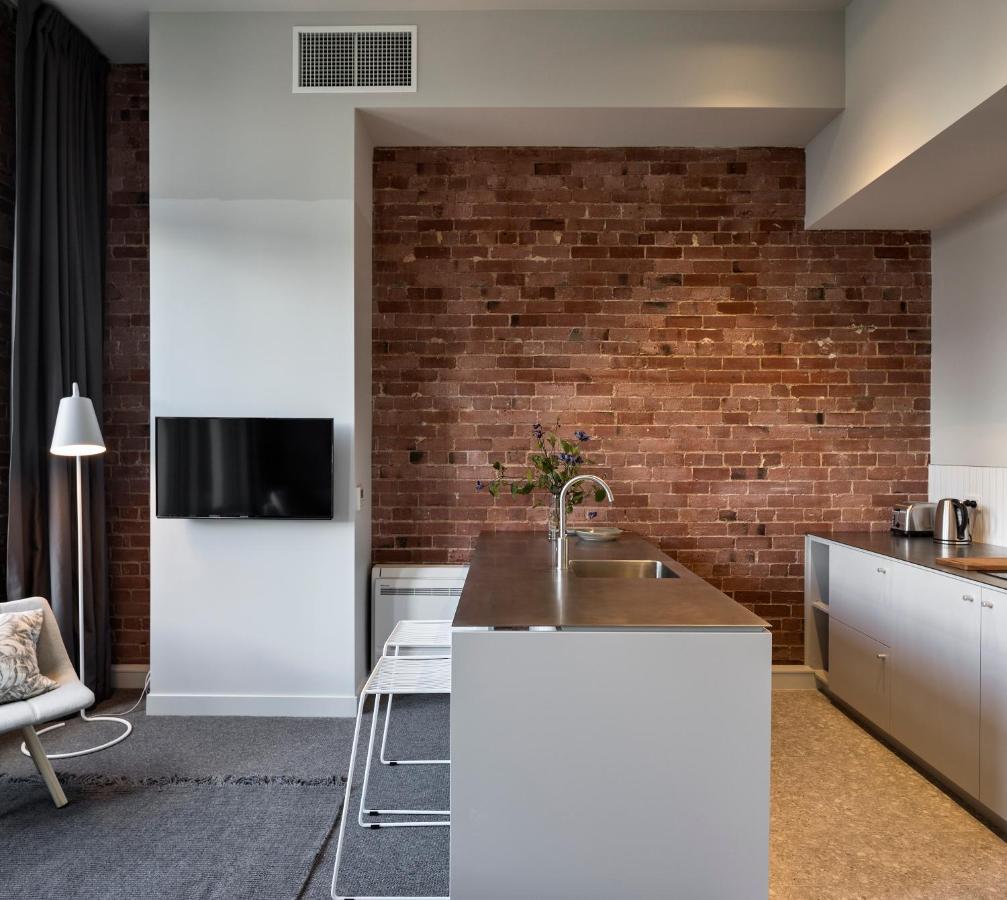 فندق The Chamberson ديوندين المظهر الخارجي الصورة A kitchen in a serviced apartment